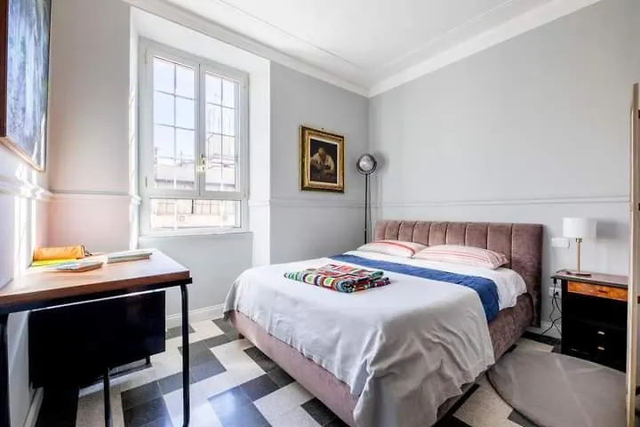 Realty Company Vittoria Apartment Rome