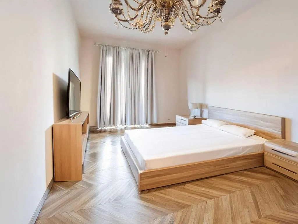 Realty Company Vittoria Apartment Rome